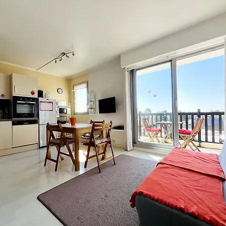 T2 Entier, Balcon, Piscine, Tennis Et Accès Direct à La Plage! Cabourg