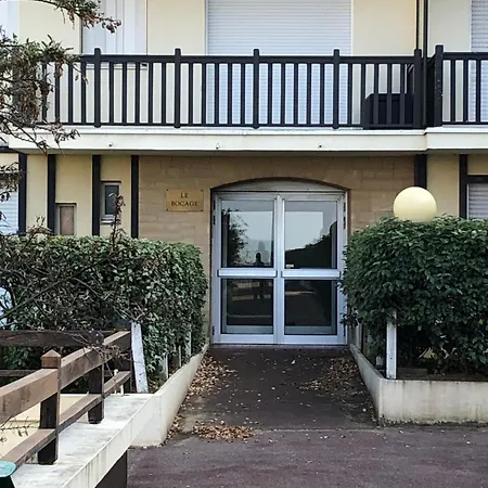 T2 Entier, Balcon, Piscine, Tennis Et Accès Direct à La Plage! * Cabourg