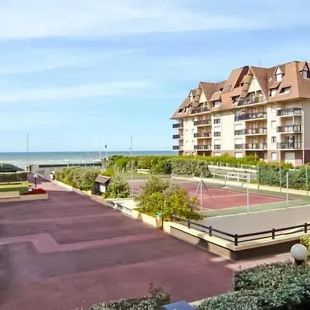 T2 Entier, Balcon, Piscine, Tennis Et Acces Direct A La Plage! *
